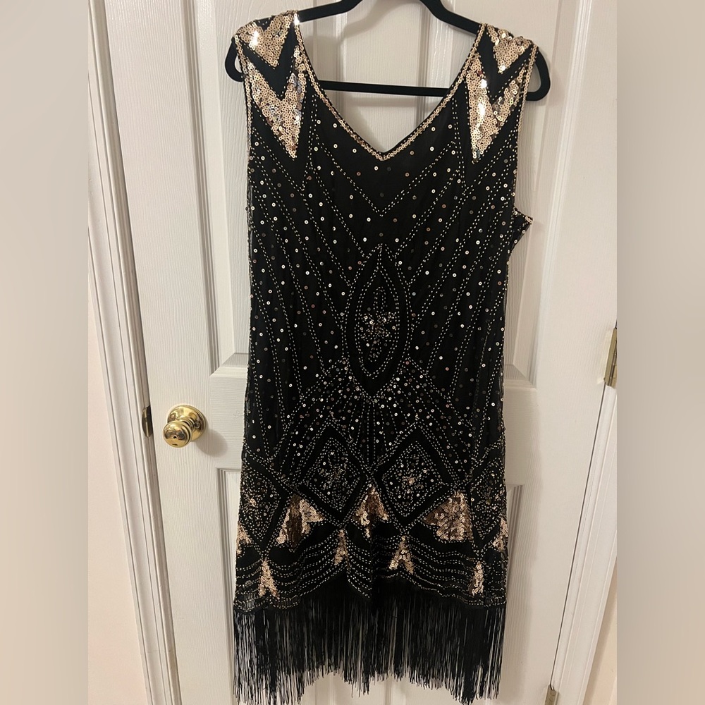 Elegant Black and Gold Beaded Dress flapper dress - Picture 2 of 3
